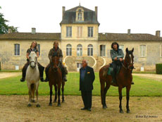 Ride In France - Horse riding and wine tasting tour in Bordeaux vineyards