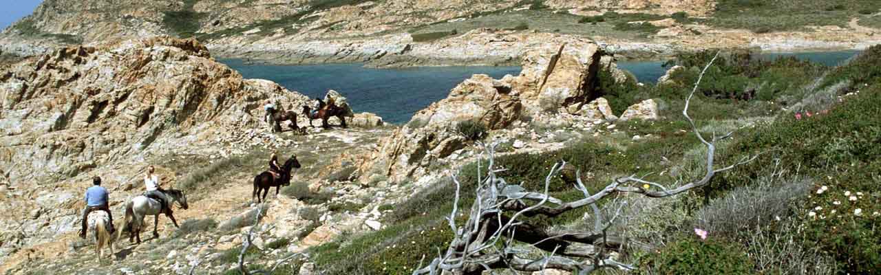 Voyage à cheval - Randonnée équestre organisée par Randocheval