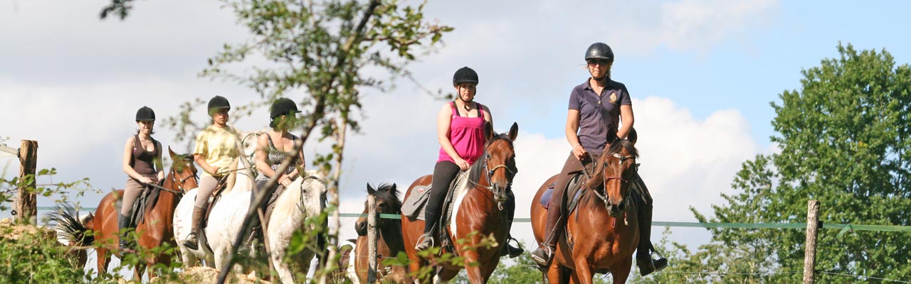 Voyage à cheval - Randonnée équestre organisée par Randocheval