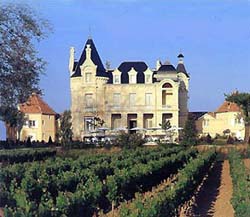 Ride In France - Agence de voyages Fran&ccedil;aise sp&eacute;cialis&eacute;e dans les randonn&eacute;es et s&eacute;jours &agrave; cheval en France : proposition de s&eacute;jours et circuits en ch&acirc;teaux &agrave; effectuer avant ou apr&egrave;s votre randonn&eacute;e &agrave; cheval.