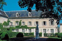Ride In France - Agence de voyages Fran&ccedil;aise sp&eacute;cialis&eacute;e dans les randonn&eacute;es et s&eacute;jours &agrave; cheval en France : proposition de s&eacute;jours et circuits en ch&acirc;teaux &agrave; effectuer avant ou apr&egrave;s votre randonn&eacute;e &agrave; cheval.