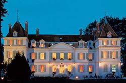 Ride In France - Agence de voyages Fran&ccedil;aise sp&eacute;cialis&eacute;e dans les randonn&eacute;es et s&eacute;jours &agrave; cheval en France : proposition de s&eacute;jours et circuits en ch&acirc;teaux &agrave; effectuer avant ou apr&egrave;s votre randonn&eacute;e &agrave; cheval.